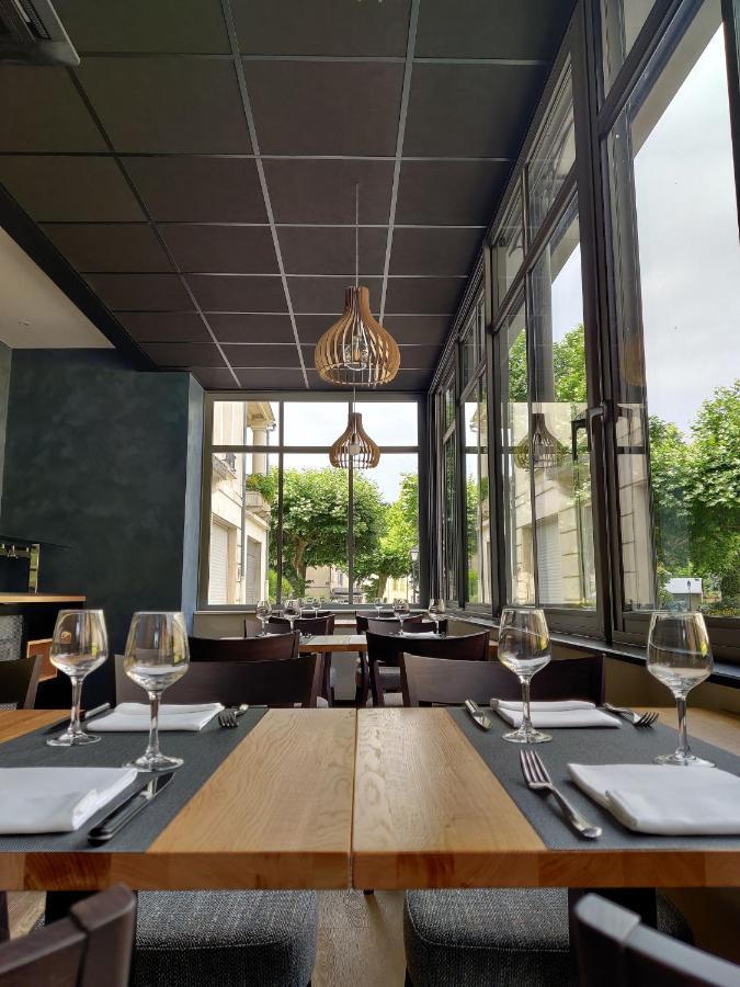 Logis Hotel Restaurant De France Сен-Женье-д'Оль Экстерьер фото