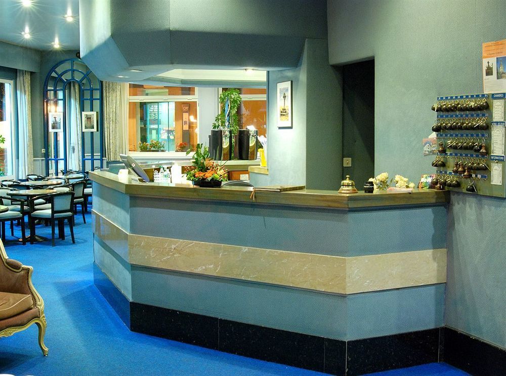 Logis Hotel Restaurant De France Сен-Женье-д'Оль Экстерьер фото